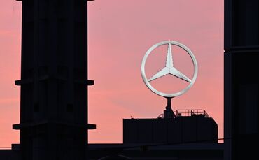 Mercedes-Benz Logo