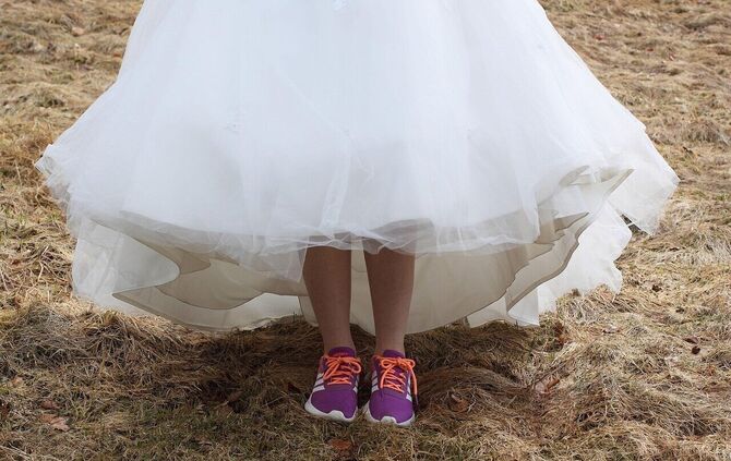 Symbolfoto Brautkleid