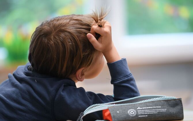Viele Grundschulkinder kennen Kopfschmerzen.