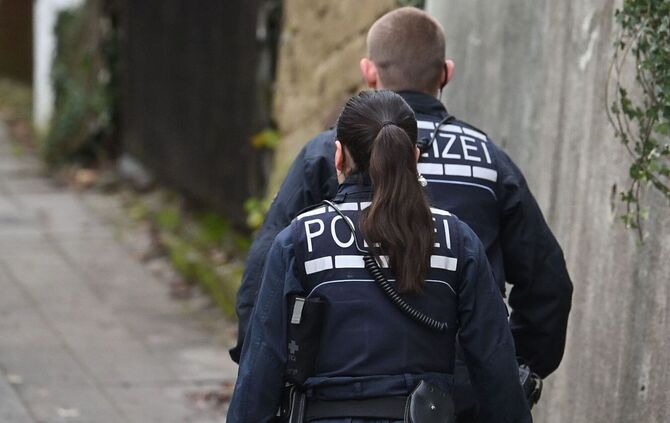 Medien: Ex-Schumacher-Manager Weber überfallen und ausgeraubt