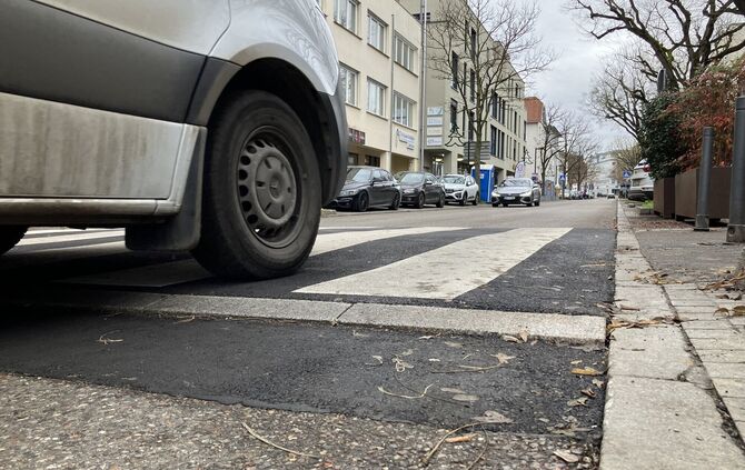 Fronackerstraße Zebrastreifen Verkehrsberuhigung