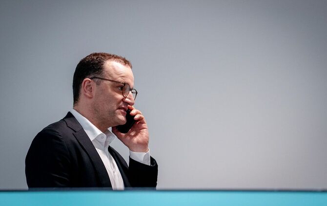 Gremiensitzungen und Statements der Bundesparteien