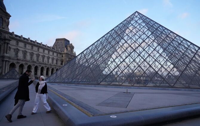 Mitarbeiter des Louvre streiken