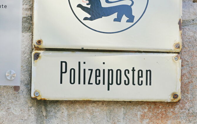 Polizei Polizeiposten Symbol Symbolbild symbolfoto