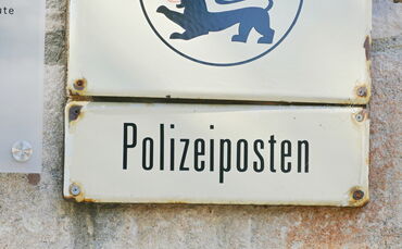 Polizei Polizeiposten Symbol Symbolbild symbolfoto