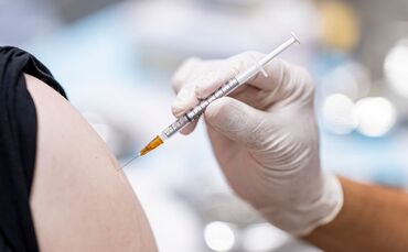 Die Grippewelle rollt - Ist noch genug Impfstoff verfügbar?