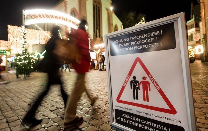 Taschendiebstahl auf Weihnachtsmärkten