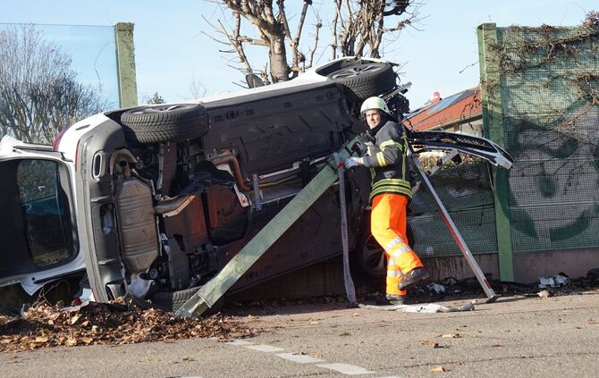 Waiblingen: Schwerer Verkehrsunfall – Jesistrasse gesperrt