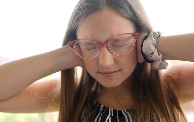 Knall Laut Lärm Überschallknall Symbol Symbolfoto