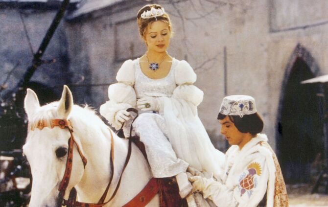 Weihnachtsfilm "Drei Haselnüsse für Aschenbrödel"