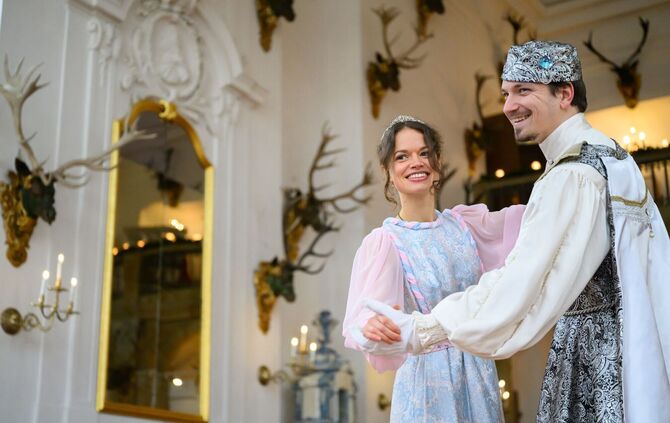 Winterausstellung "Drei Haselnüsse für Aschenbrödel"