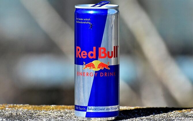 red-bull-3301415_1280