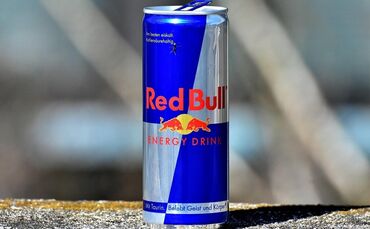 red-bull-3301415_1280