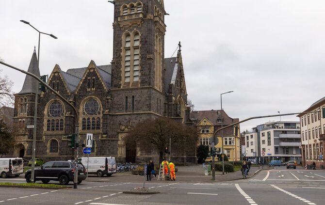 Mann verletzt mit Auto in Gießen mehrere Menschen