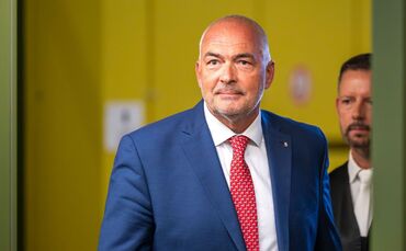 Prozessauftakt gegen Ex-Bundestagsabgeordneten Fischer