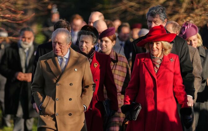 Britische Royals besuchen Weihnachtsgottesdienst