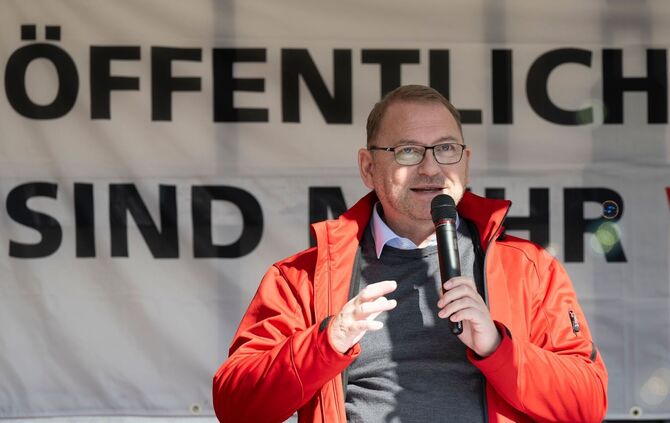 Warnstreiks in Kitas und sozialen Einrichtungen - Dresden