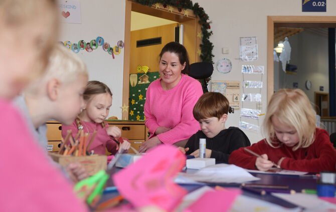 Menschengeschichte Rollstuhl Kita