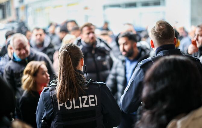 Nach Bankeinbruch - Tresorraum mit Bohrer aufgebrochen