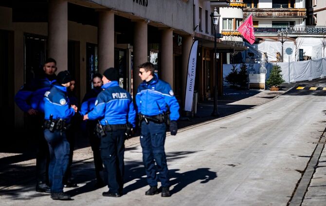 Explosion bei Silvesterparty in Skiort in der Schweiz