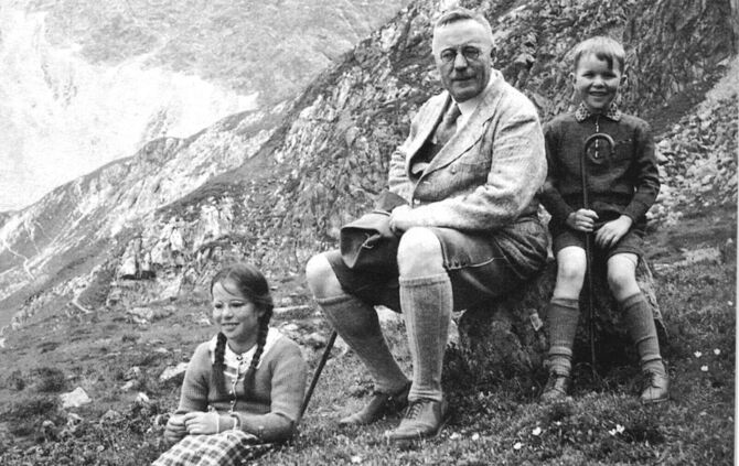 Letzter gemeinsamer Familienurlaub  in den schweizer alpen august 1939  - 1