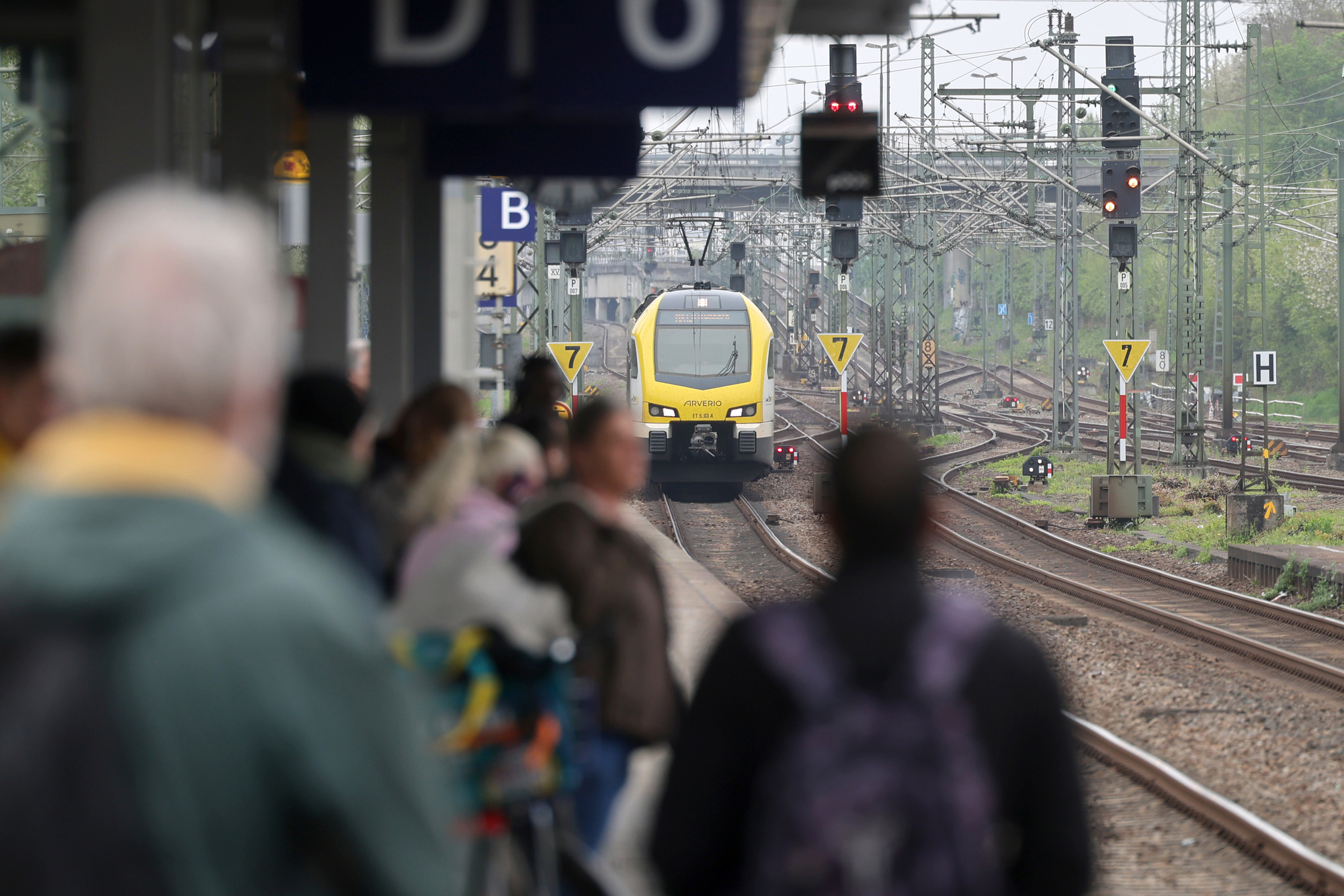 Im Februar: Zugstrecke Waiblingen-Cannstatt erneut unterbrochen ...
