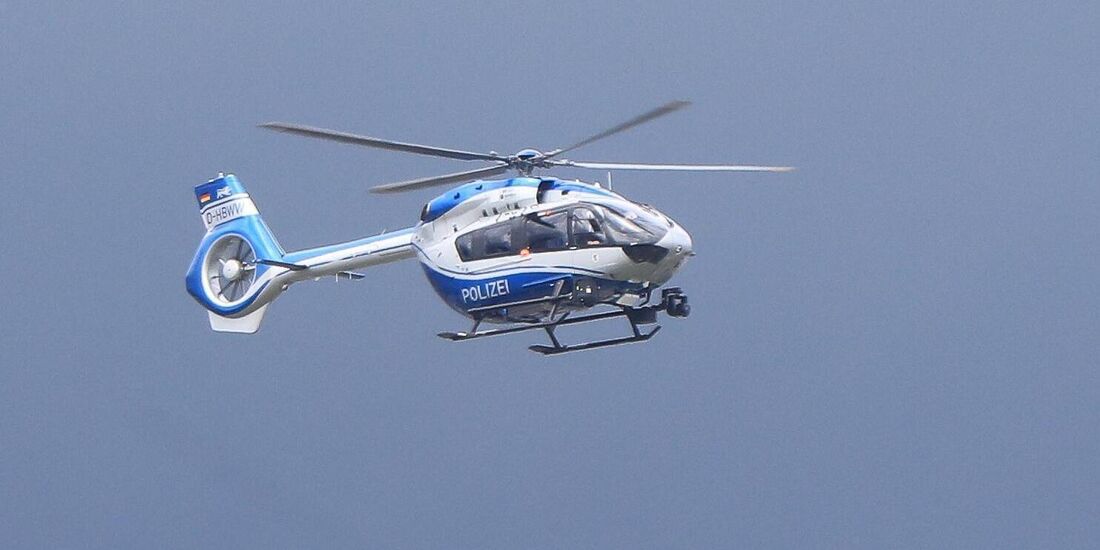 Hubschrauber Polizeihubschrauber Vermisst Vermisstensuche Blaulicht Symbol Symbolbild Symbolfoto