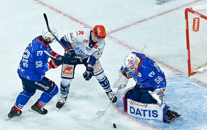 Adler Mannheim - Schwenninger Wild Wings