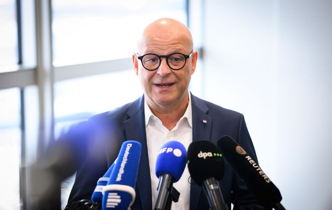 Auftakt Tarifverhandlungen Deutsche Bahn und GDL