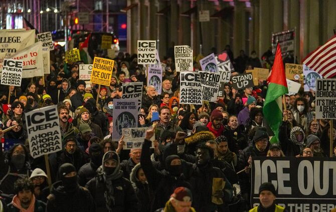 Frau stirbt nach Schüssen eines ICE-Beamten in Minneapolis