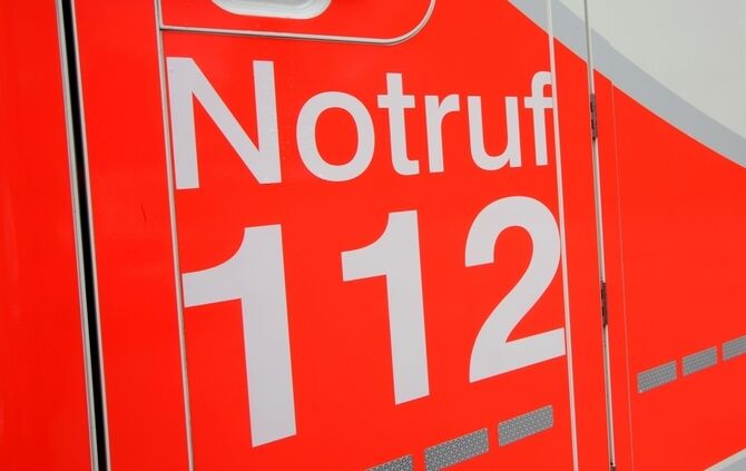 Notruf 112 Rettungswagen DRK Symbol Symbolbild symbolfoto