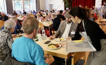 Eröffnung der ersten Schorndorfer Vesperkirche im Martin-Luther-Haus - 1