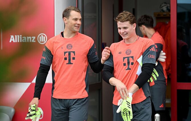 Manuel Neuer und Jonas Urbig