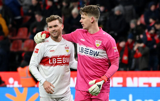 Fußball Bayer 04 Leverkusen vs. VfB Stuttgart - 1
