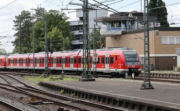 Fahrgäste der S-Bahn müssen am Montag (12.01.) wieder Geduld mitbringen (Symbolfoto).