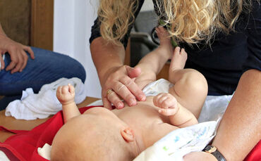 Windelwechsel ist auch in Winnenden bei Neugeborenen angesagt, ganz egal wie sie heißen. (Symbolfoto)