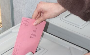 Eine Wahlurne (Symbolfoto).