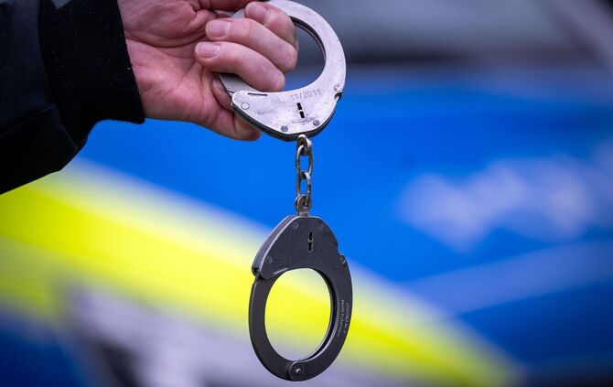 Festnahme Symbolbild