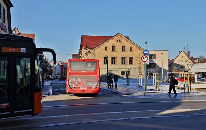 Wie weit sind Kreisbau und Schatz-Gruppe mit dem Bauantrag für den Neubau auf dem Kronenplatz zwischen Kastenschule und Marktstr
