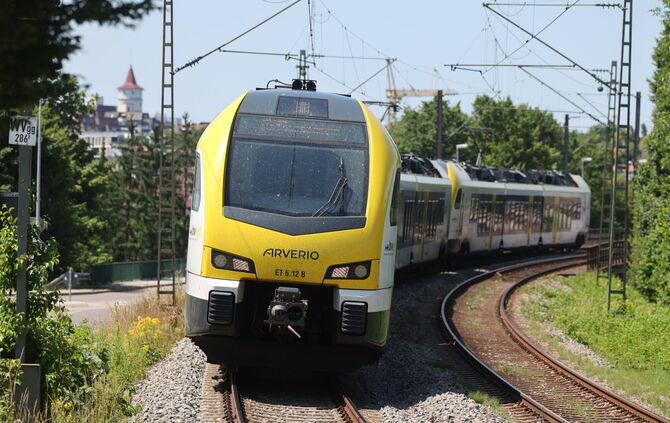 Der Regionalbahnbetreiber Arverio schneidet beim Qualitätsranking des Vekehrsministeriums für das erste Halbjahr 2025 erneut sub