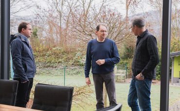 Beim Umstieg auf eine Wärmepumpe gilt es einiges zu beachten - zum Beispiel den Standort.