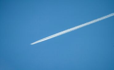 Welches Flugzeug den Lärm verursacht hat, ist noch unklar (Symbolfoto).