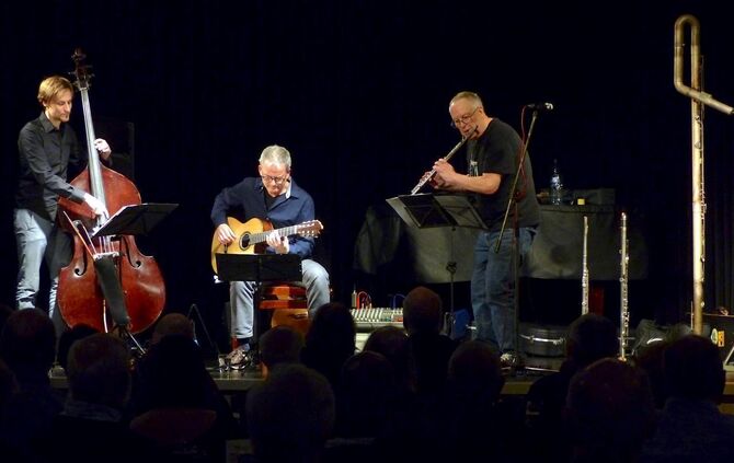 Charles Davis Captured Moments