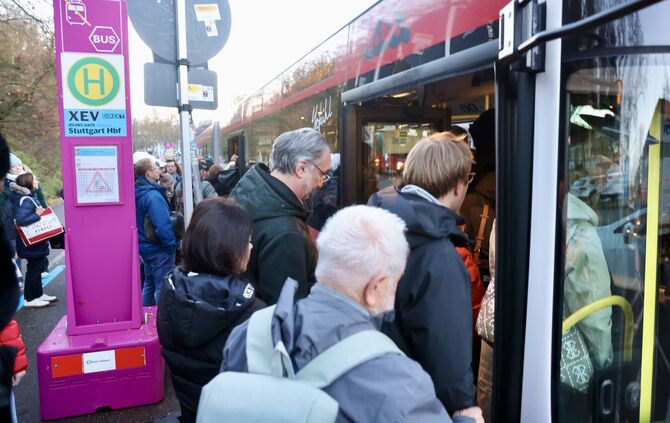 Ab Ende Februar 2026 wird es erneut zu einer einmonatigen Sperrung der Bahnstrecke Fellbach–Cannstatt und Schienenersatzverkehr