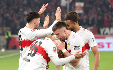 Ermedin Demirovic herzt Torschütze Deniz Undav.