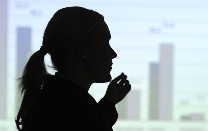 Frauen verdienen weiter weniger als Männer