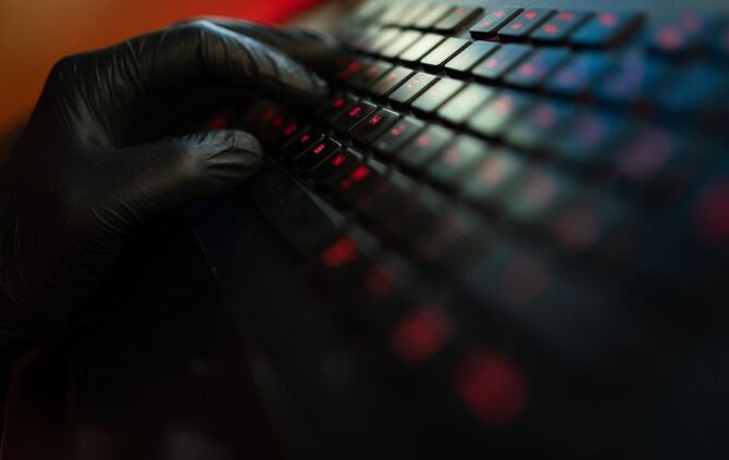 In einer konzertierten Aktion haben Strafverfolgungsbehörden und Microsoft einen globalen Cyberkriminalitätsdienst zerschlagen.