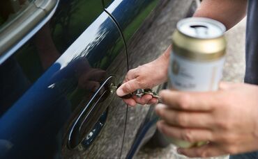 Am Donnerstagmorgen (15.01.) war ein stark alkoholisierter 32-Jähriger auf den Straßen von Remshalden unterwegs.