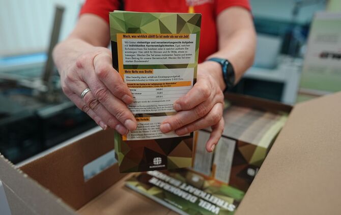 Neuer Wehrdienst - Erste Fragebögen werden verschickt