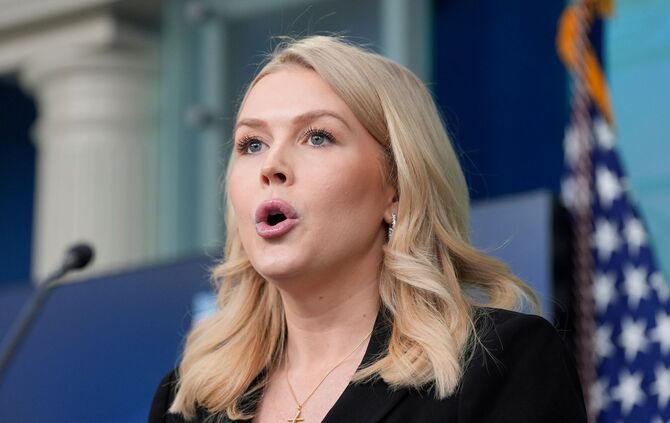 Pressebriefing im Weißen Haus - Karoline Leavitt